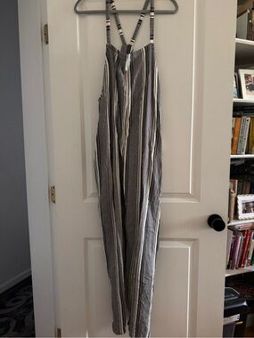 Known Supply Women’s one-piece jumpsuit size L